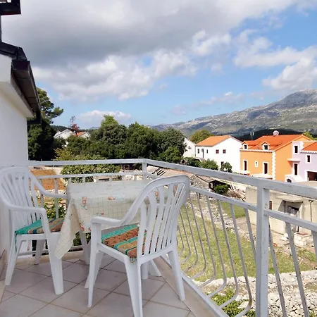 With Parking Space - 4433 Lägenhet *