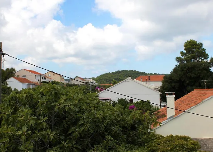 With Parking Space - 4433 קורצולה